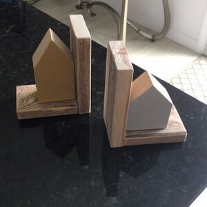 Bookends